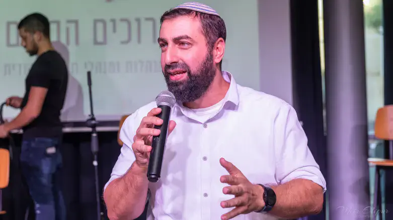 רועי צדוק