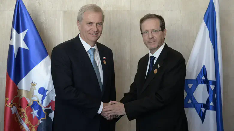 José Antonio Kast and Isaac Herzog