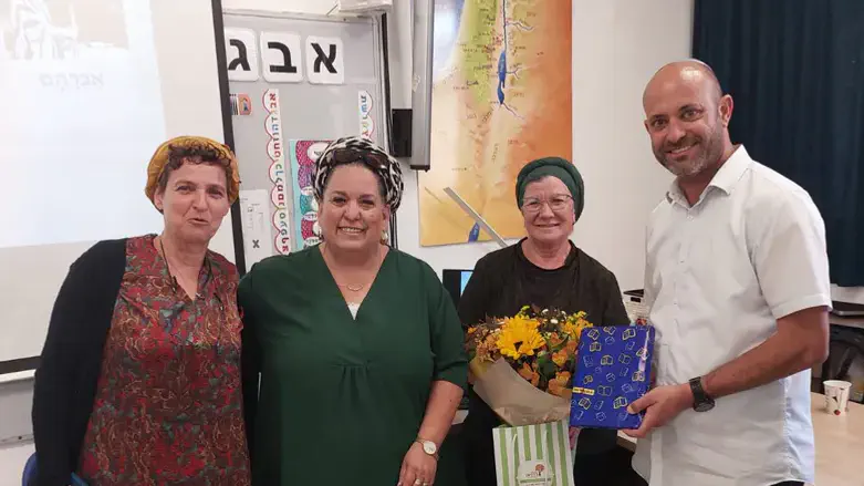 המורה שושי אופיר נבחרה למורת המאה של ישראל