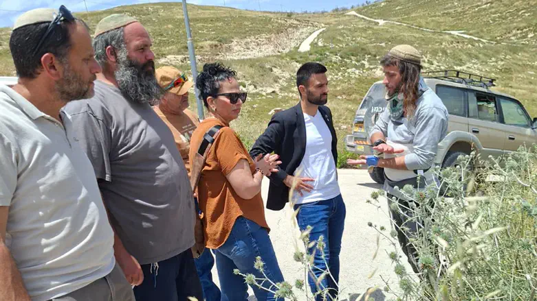 סיגל קראוניק ויוסף חדאד בסיור