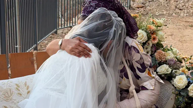 נירית ראוכברגר עם הכלה