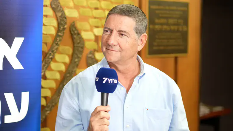 יצחק לקס