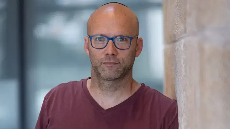 זאב קם