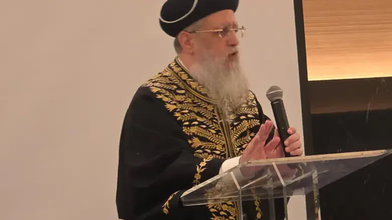הרב דוד יוסף בכינוס