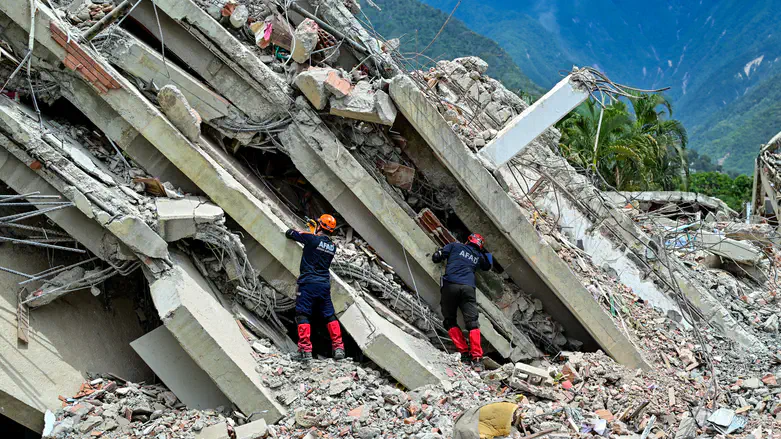 Aftermath of the earthquake in Venezuela