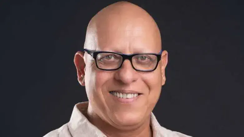 יקיר אדיר מפקח בנייה