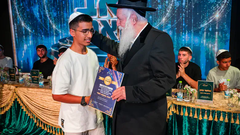 בני נוער חילונים כבשו את הבמה