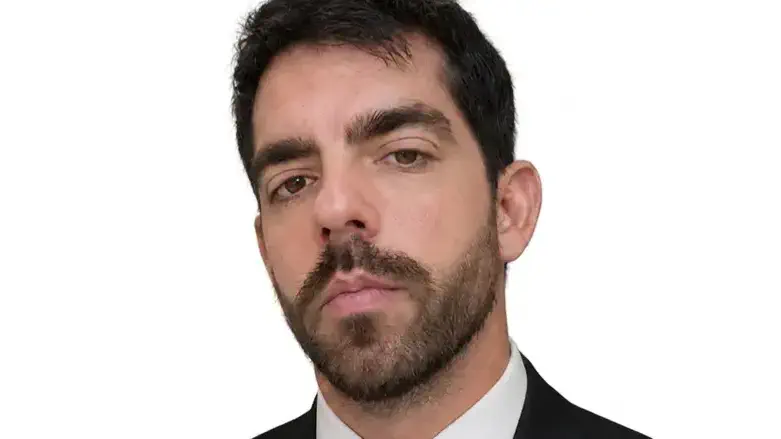 עורך דין נאור גלמור