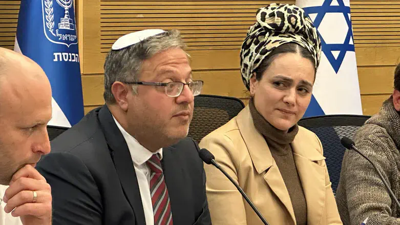 בן גביר וסון הר מלך בדיון