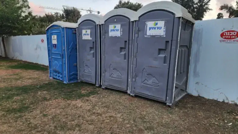 שירותים כימיים להשכרה