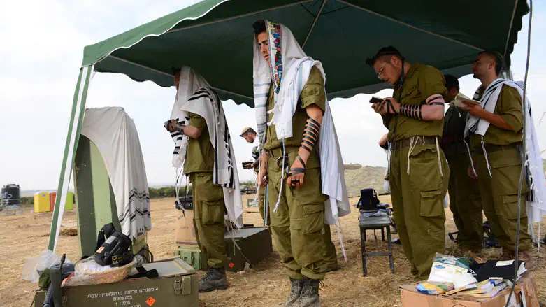 בין בית המדרש לשדה הקרב