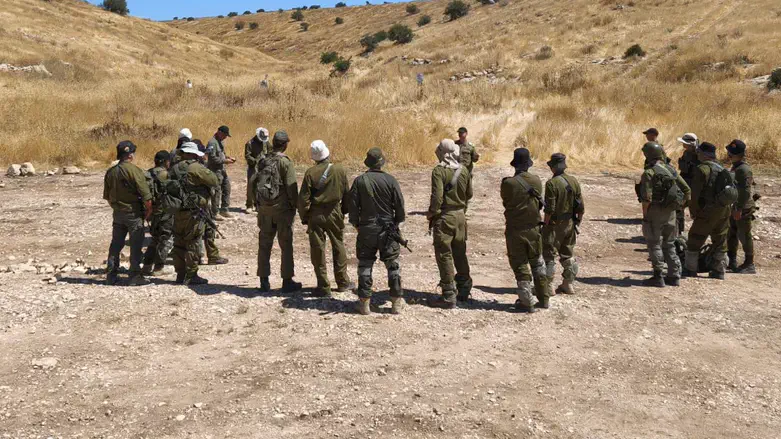 לוחמים בגדוד 8554