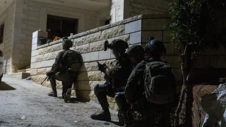 IDF forces in Beit Ummar