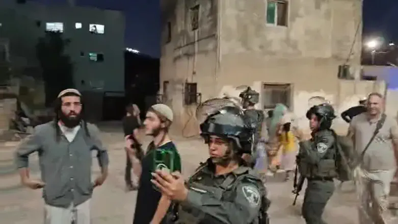 Border Police stops traffic