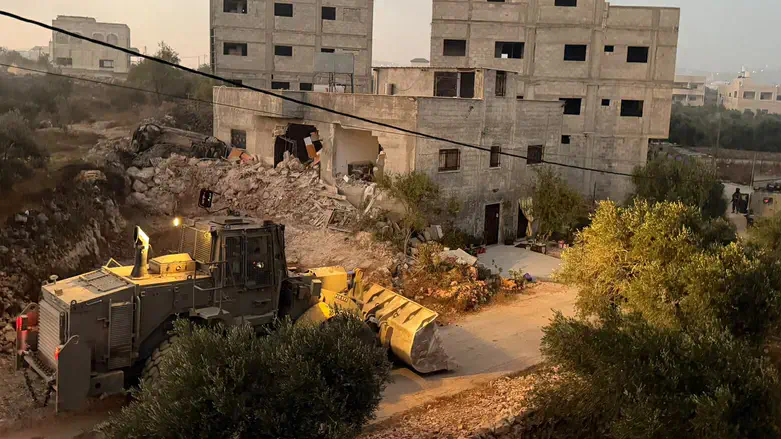 نشاط للقوات الإسرائيلية في الضفة الغربية