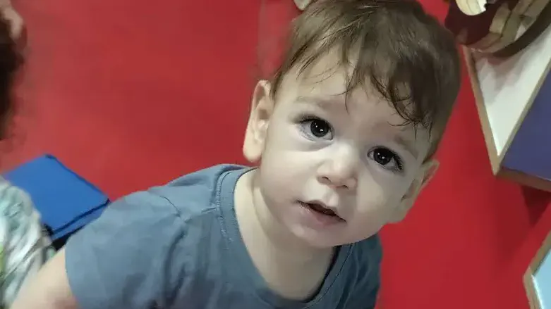 גיא ספיר