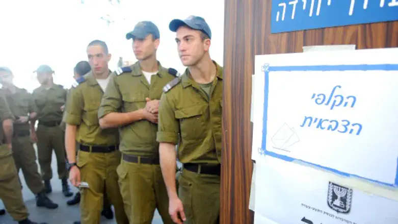 Queuing up to vote (Illustrative)