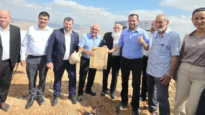 הנחת אבן הפינה לטיילת "שביל יהושע"