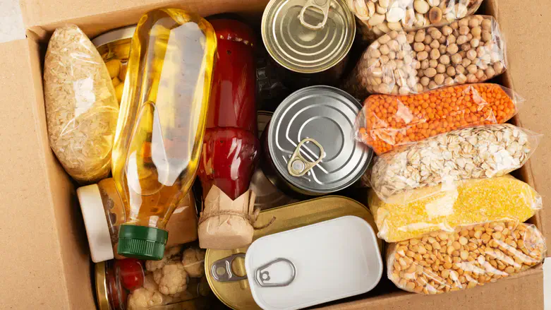 Widows without basic food for Sukkot