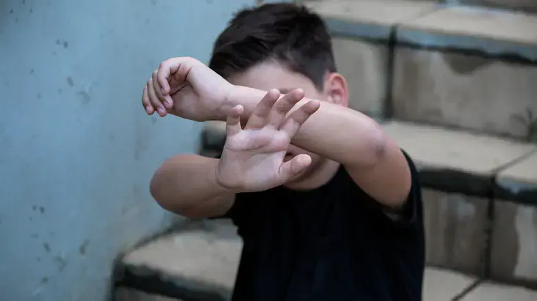 אלימות נגד ילדים