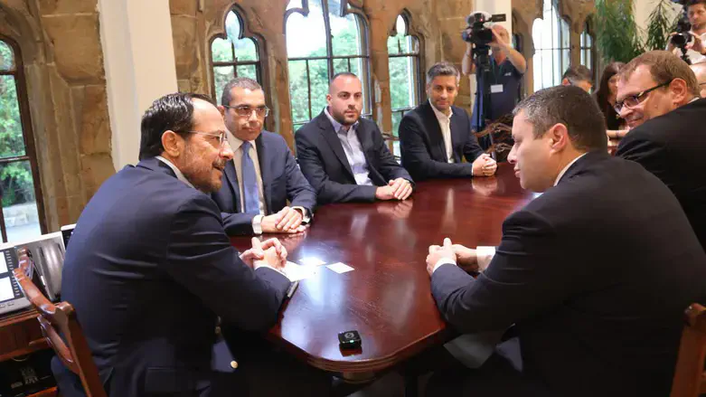 Pres. Christodoulides meets IAF delegation