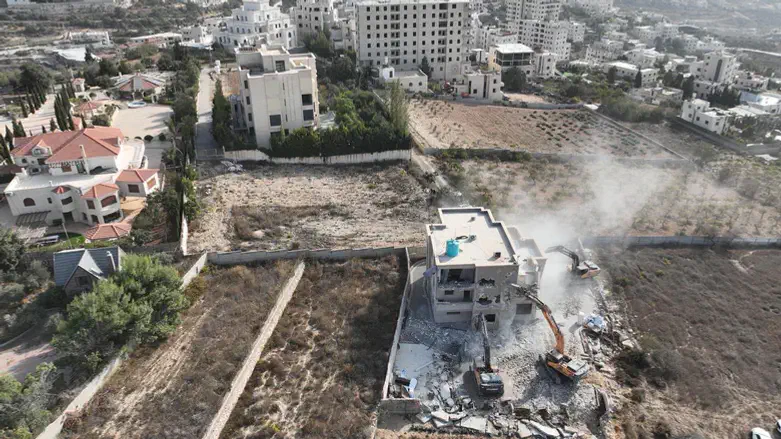 Demolitions near the site of the attack
