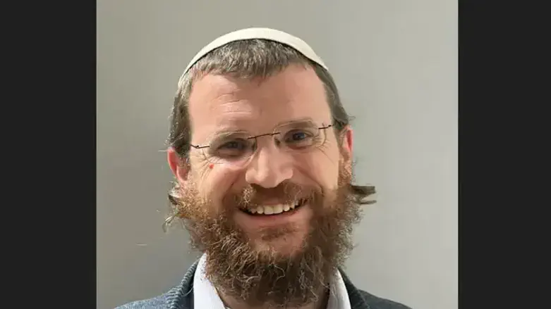 הרב אברהם ליפשיץ ר''מ בישיבת שלום בניך