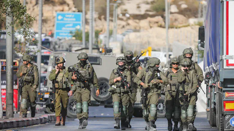 כוחות צה"ל בזירת הפיגוע
