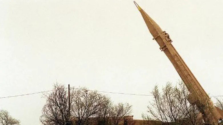 Scud missile and launcher