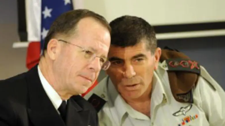 Mullen with IDF's Gabi Ashkenazi