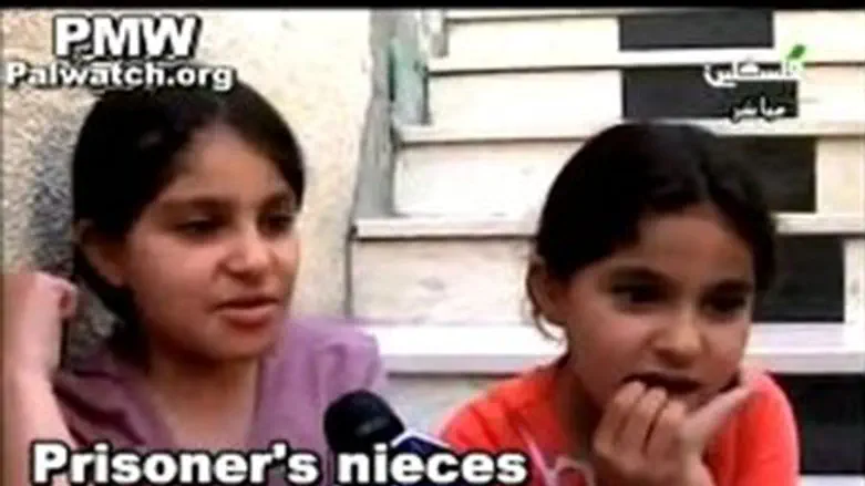 PA Arab girls sing hate songs