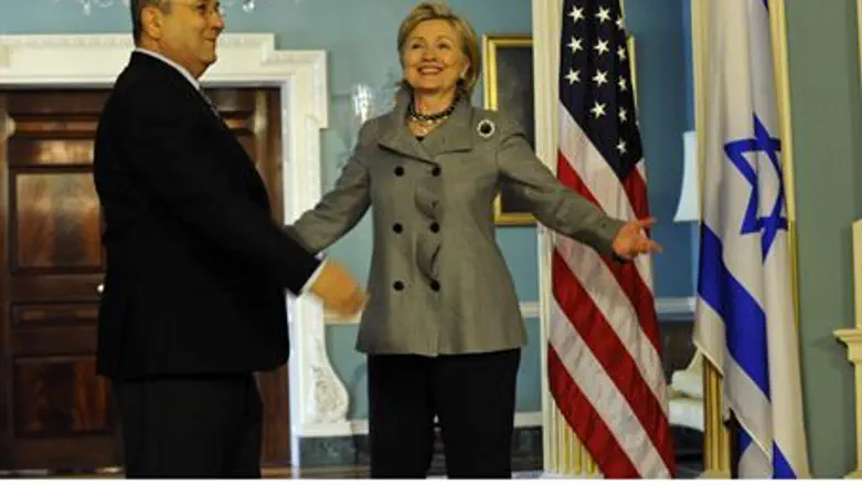 Clinton, Barak talk to reporters