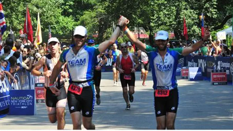 Yeshurun and Shaked at the finish line
