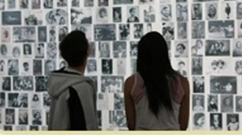 Holocaust_victims-s.jpg