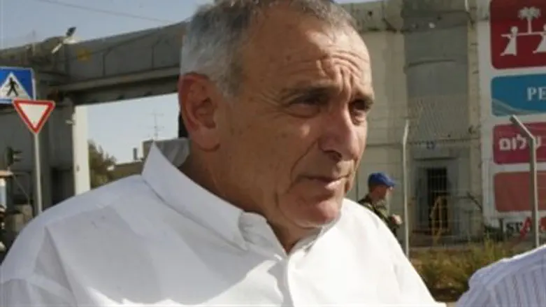 Public Security Minister Yitzchak Aharonovich