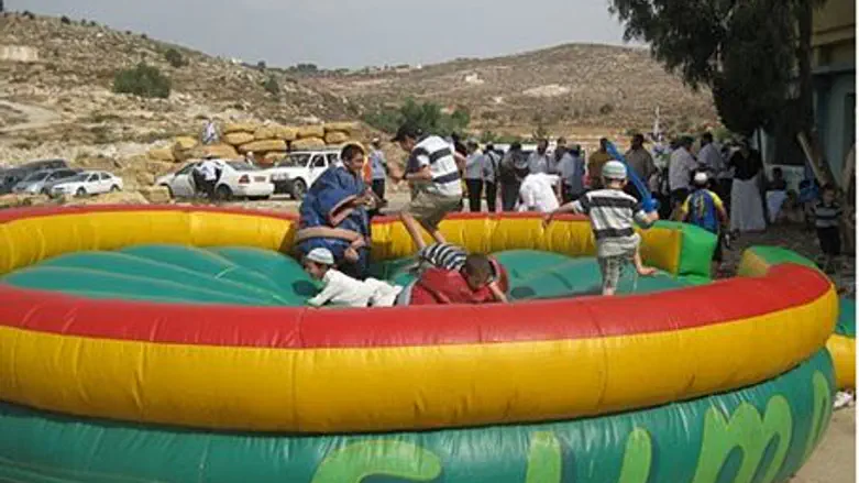 Children having fun at Adurayim on Chol HaMoe