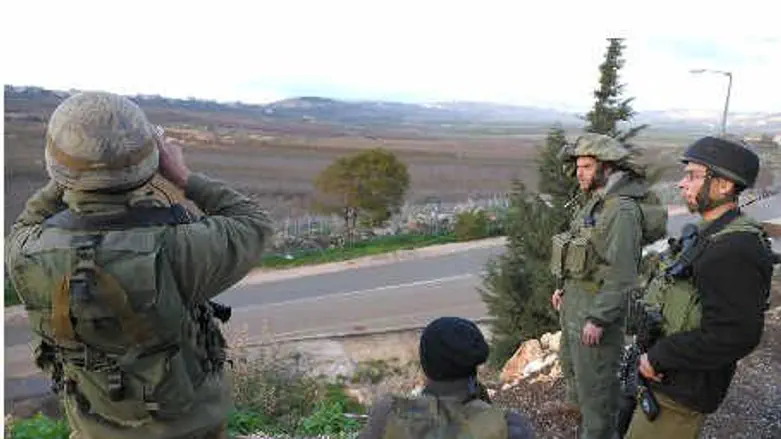 Soldiers on alert on northern border (file)