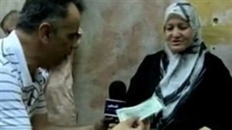 PA Gives Prize