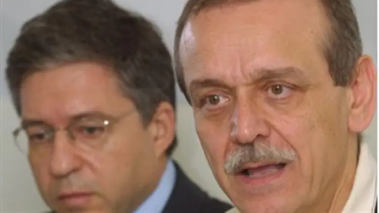 Abed Rabbo (right) Oslo sponsor Yossi Beilin