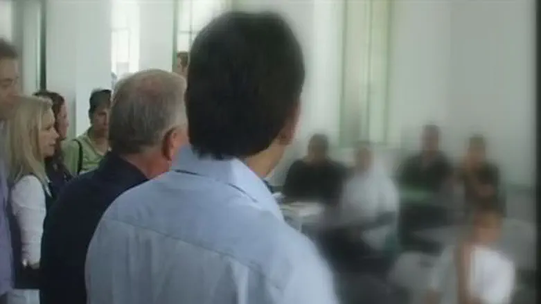 MKs Visit Kids in Lod