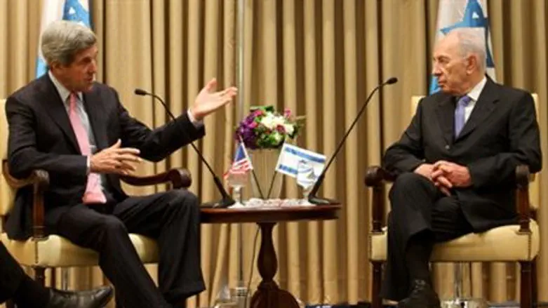 Sen. Kerry and President Peres