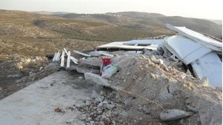 Dairy farm in Samaria destroyed by police