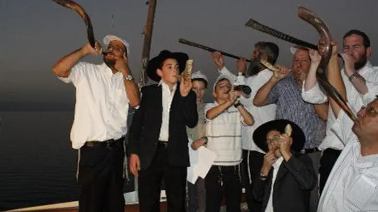 Prayers in the Kinneret