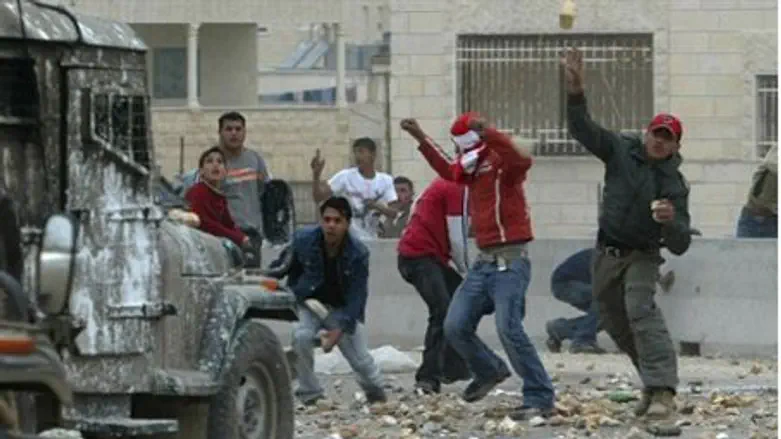 Protest at Kalandia checkpoint