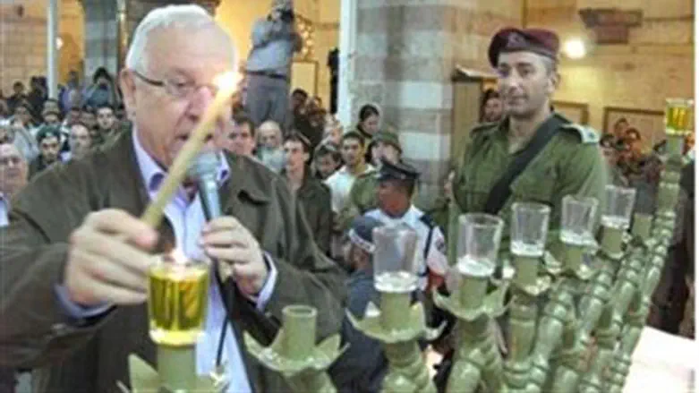 Rivlin during the ceremony