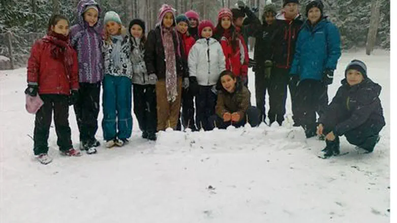 Bnei Akiva lights snow menorah in Helsinki