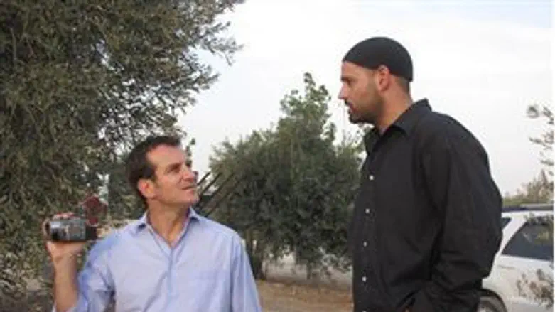 Channel 2 anchorman visits Shomron (file)
