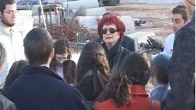 YU Students meet Machsom Watch Activist