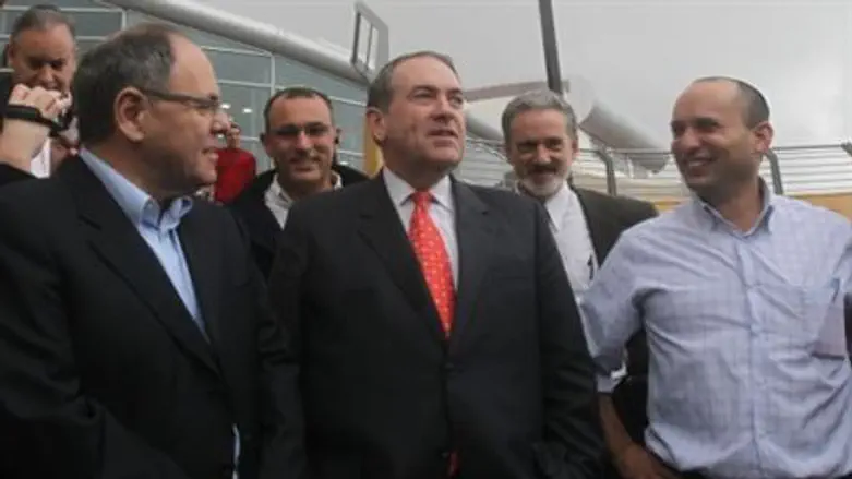 Huckabee in the Shomron