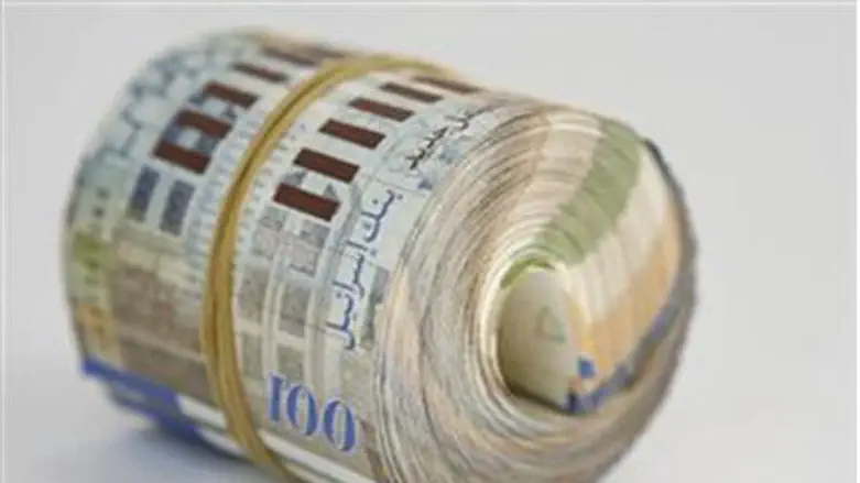 Cash prize for refusing to expel